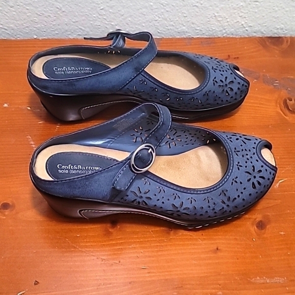 CROFT & BARROW WOMEN'S SOLE SENSE ABILITY  BLUE STRAP WEDGE SANDAL SIZE 10 - Picture 2 of 10